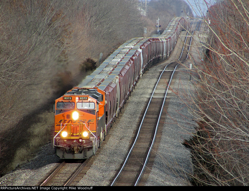 BNSF 8372